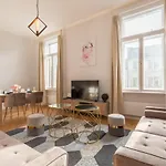 Space And Elegance In The Heart Of Budapest