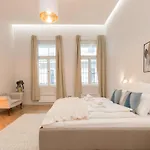 Space And Elegance In The Heart Of Budapest