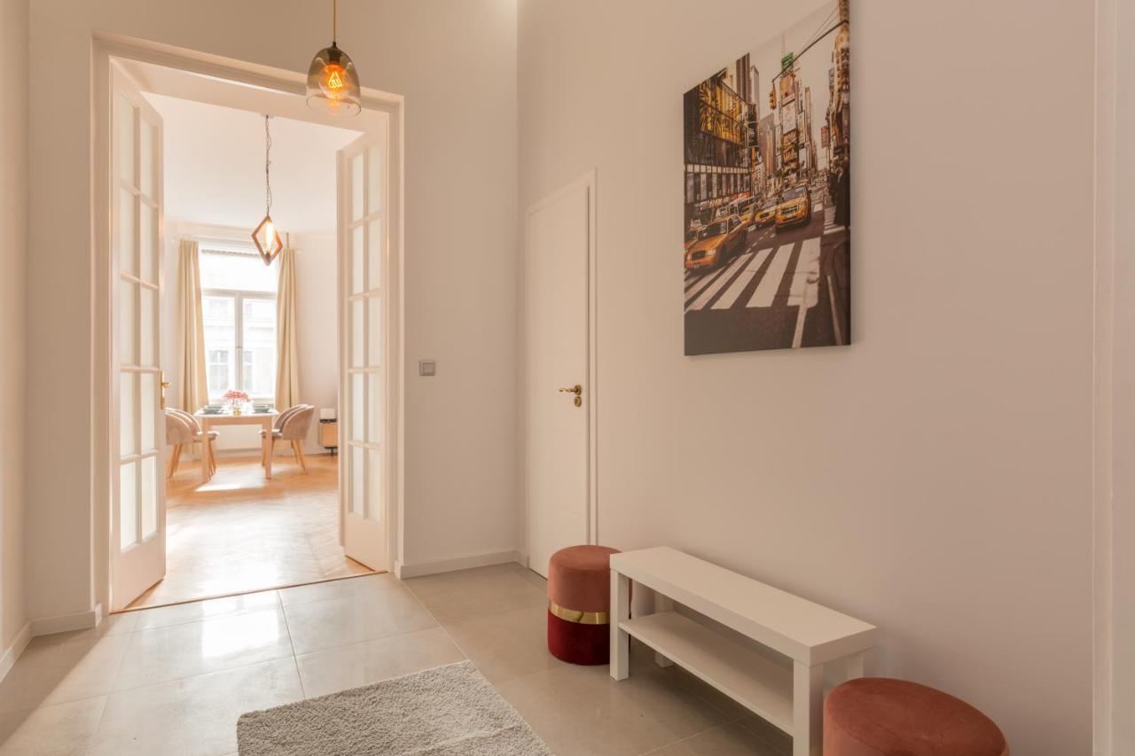 Apartament Space And Elegance In The Heart Of
