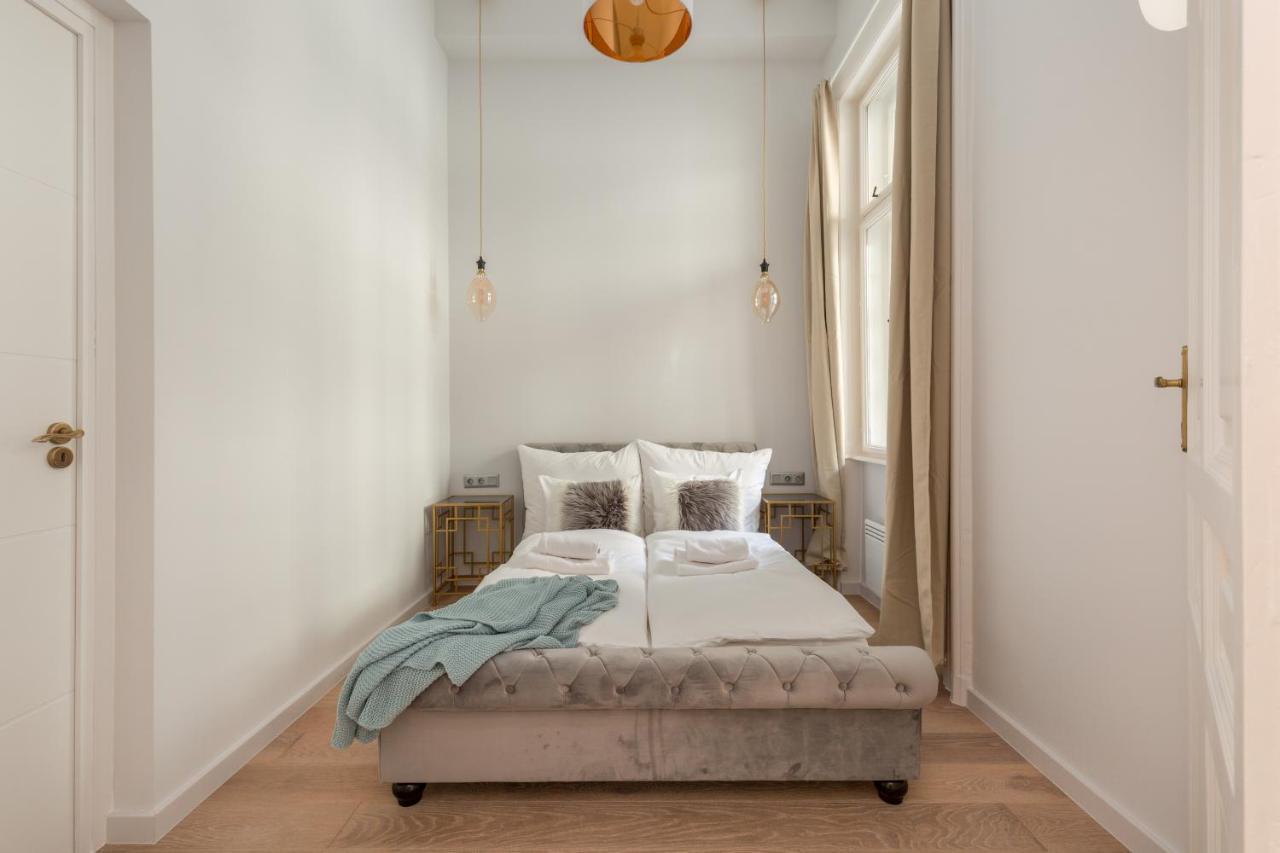 Space And Elegance In The Heart Of
